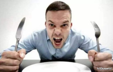 男子就医惊现奇症：喊饿竟是全身血快“流干”