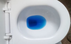 告别蓝泡泡，探索环保马桶新风尚